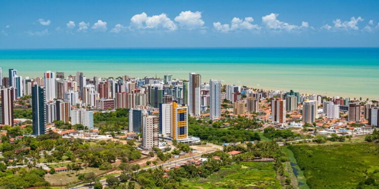 Destino mistura praia, sax ao pôr do sol e sabores regionais em uma experiência fora do comum