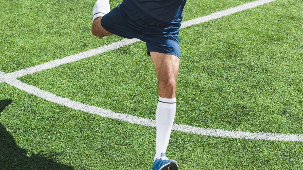 O segredo do futebol para reflexos rápidos e mais equilíbrio