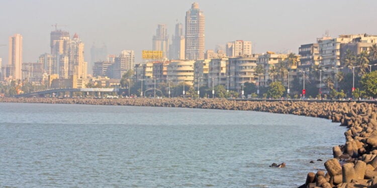 Em Mumbai, o críquete transcende o campo esportivo e se infiltra em eventos sociais e culturais