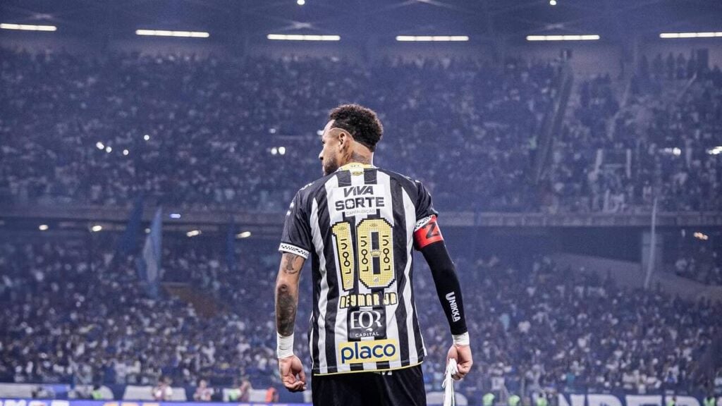 Quanto custa investir em suplementos e equipamentos usados por Neymar