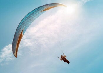 Parapente para iniciantes com os melhores destinos e dicas