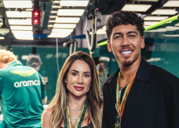 A brasileira que virou pastora e segue Firmino pelo mundo