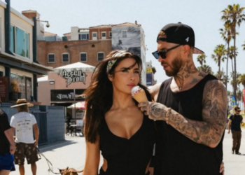Esposa de Sérgio Ramos teve casamento com show do AC/DC na catedral