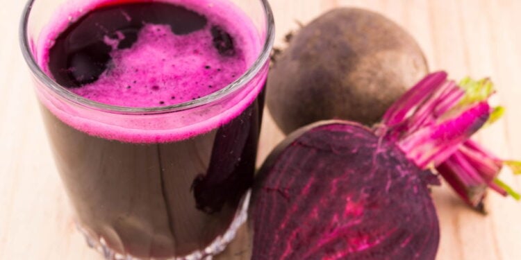 Atletas bebem este suco natural antes do treino para ter mais resistência e energia