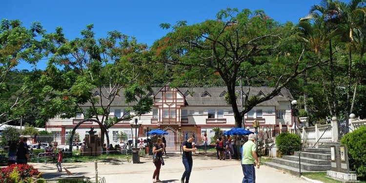 Cidade montanhosa do ES oferece clima europeu e aventuras que vão te surpreender