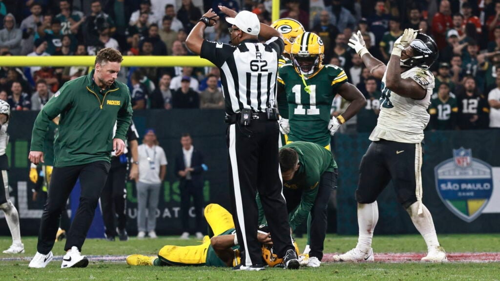 Bola da partida da NFL Brasil 2024 - Créditos: depositphotos.com / thenews2.com