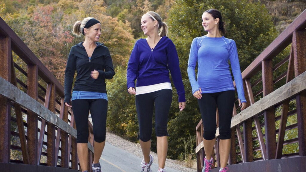 Caminhada ou corrida? Qual é a melhor opção para iniciantes?