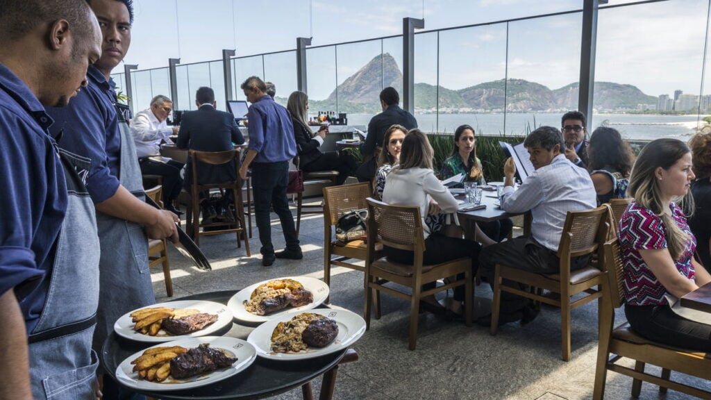 Bares e restaurantes imperdíveis para curtir antes de Brasil x Chile