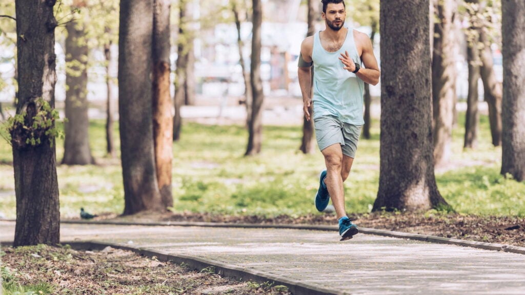 Como ganhar resistência na corrida com treinos que aceleram resultados