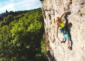 Escalada é a prática que fortalece corpo, mente e cria novos hábitos