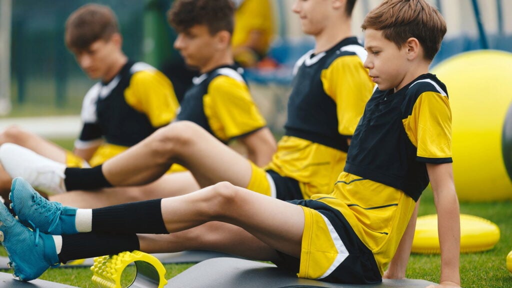 Benefícios do futebol para articulações flexibilidade e equilíbrio