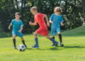 Como o futebol desenvolve inteligência emocional e resiliência