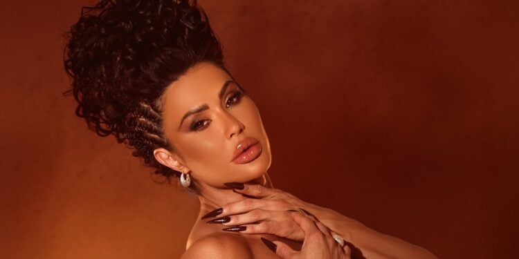 O segredo de Gracyanne Barbosa para ter o tanquinho em casa
