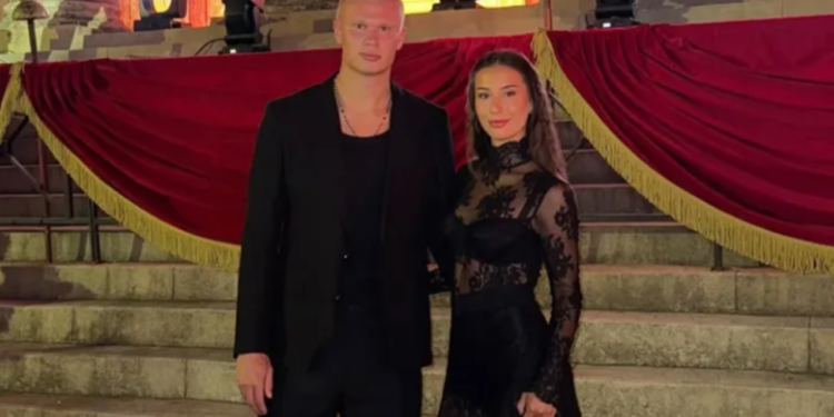 Jogadora profissional que virou mãe do filho de Haaland não é só namorada famosa