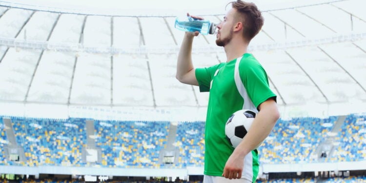 Nutrição descanso e hidratação tornam o futebol um estilo de vida