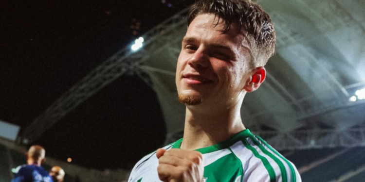 Jovem promessa do futebol mundial assina com time árabe e diz rir ao descobrir o salário oferecido