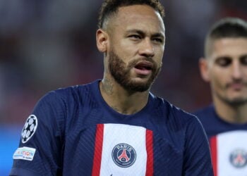 Os 5 jogadores que são lenda tanto no campo quanto nas baladas