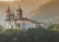 Cidade patrimônio da UNESCO tem ruas de pedra do século XVIII e obras de Aleijadinho