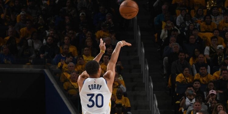 Os equipamentos high-tech por trás da precisão lendária de Stephen Curry
