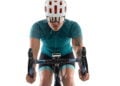 Design de uniformes e acessórios de ciclismo une estilo e segurança