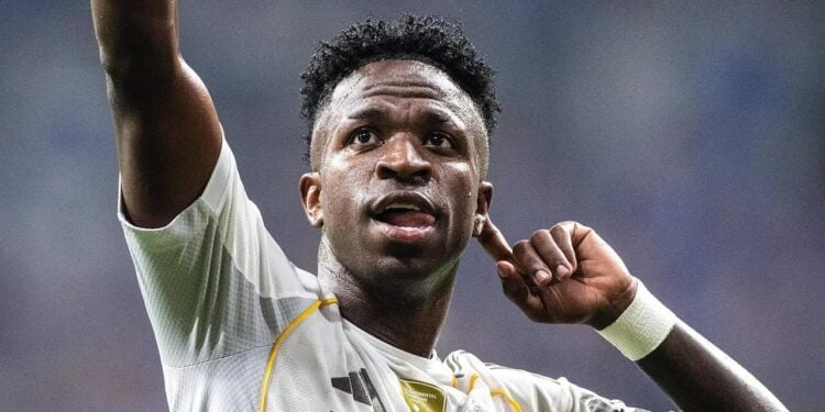 Vinicius Jr revela os equipamentos secretos para seu físico forte